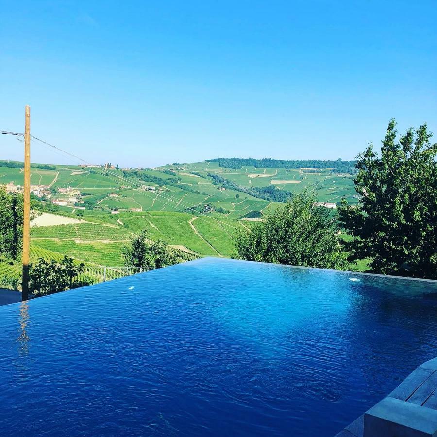 Penzion Cascina Roella Monforte dʼAlba Exteriér fotografie