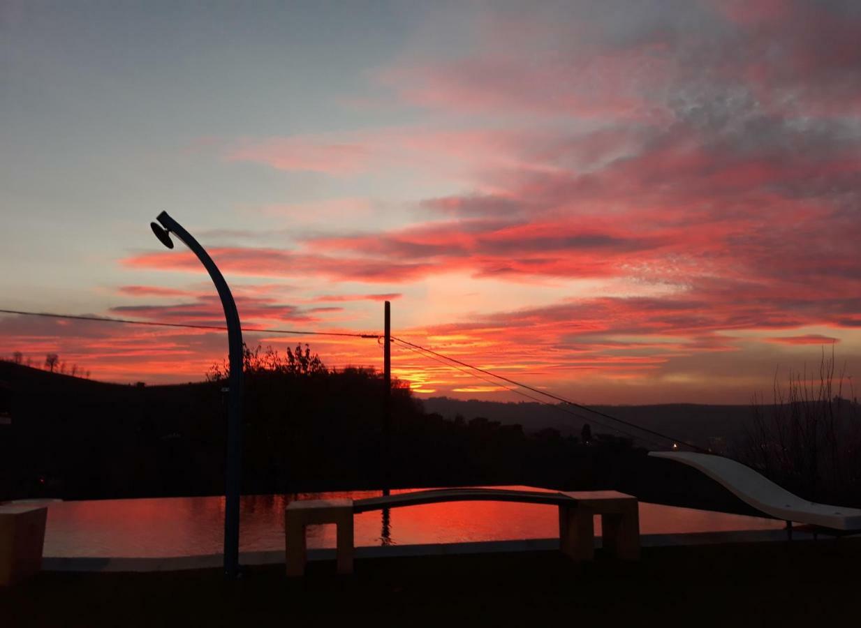 Penzion Cascina Roella Monforte dʼAlba Exteriér fotografie