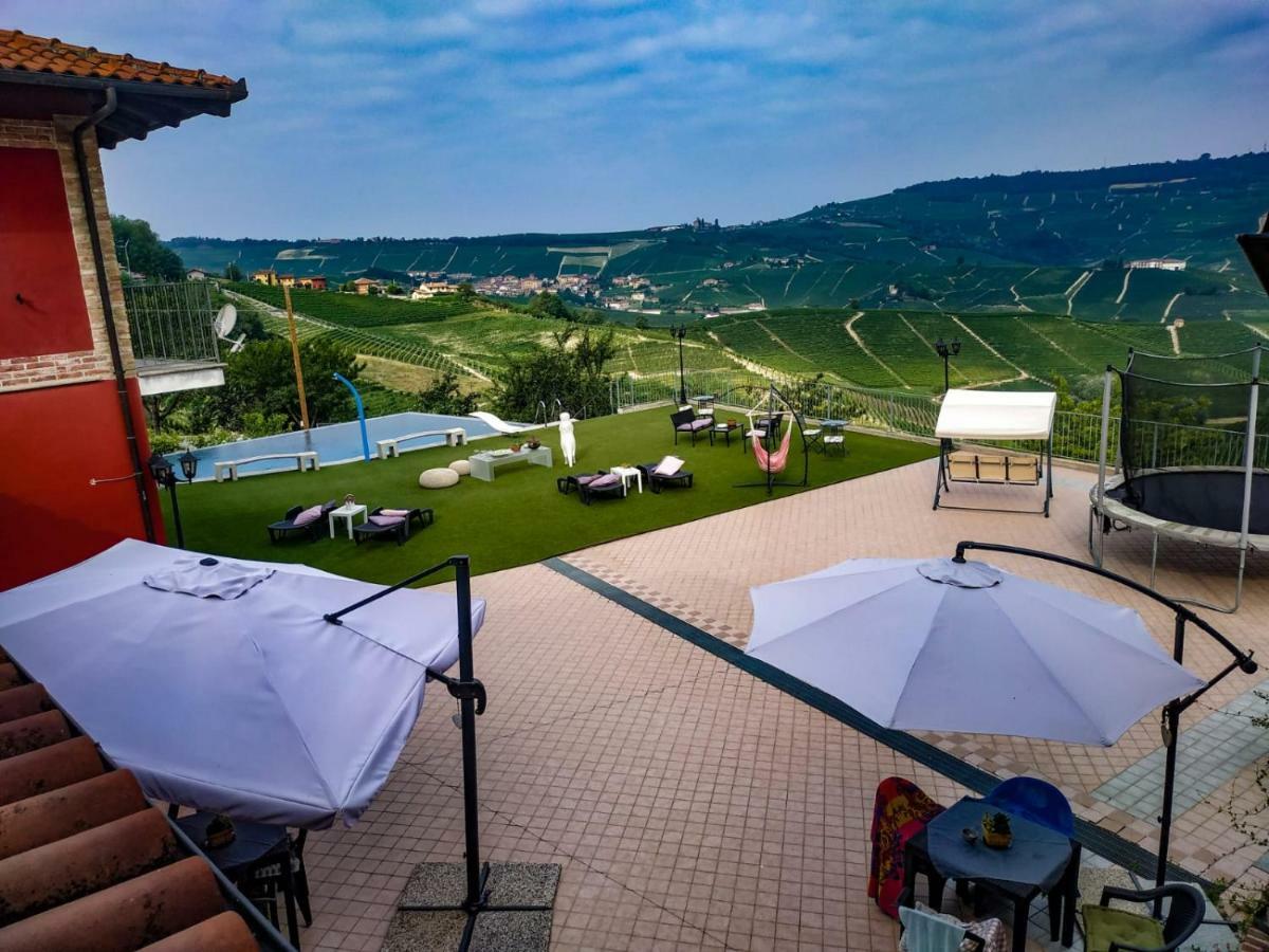 Penzion Cascina Roella Monforte dʼAlba Exteriér fotografie
